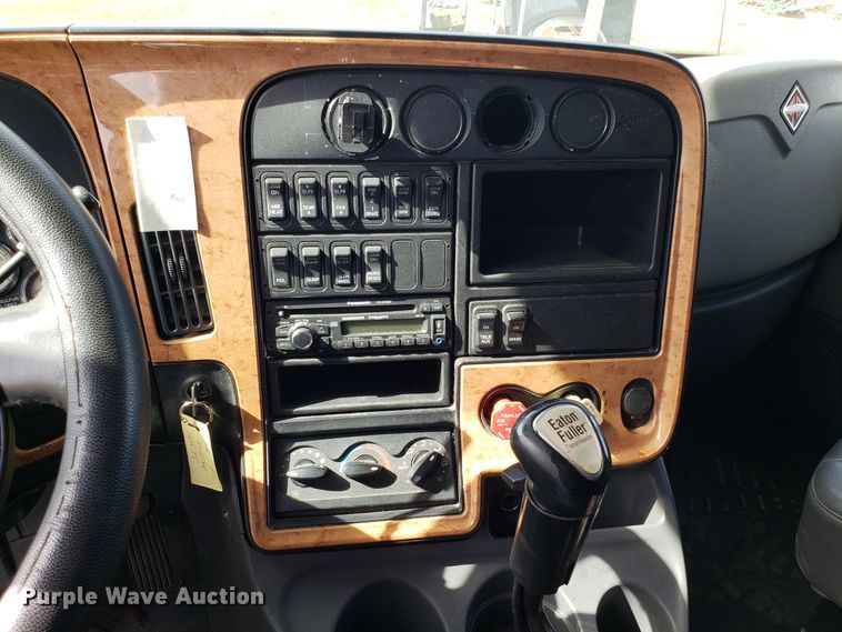 image for item DG8839 2012 International ProStar semi truck