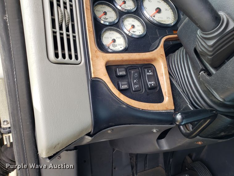 image for item DG8839 2012 International ProStar semi truck