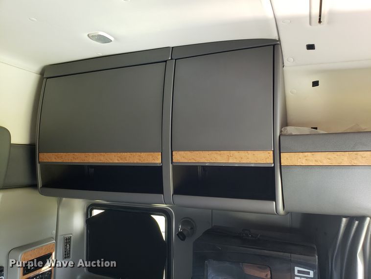 image for item DG8839 2012 International ProStar semi truck