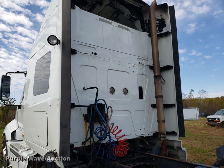 image for item DG8839 2012 International ProStar semi truck