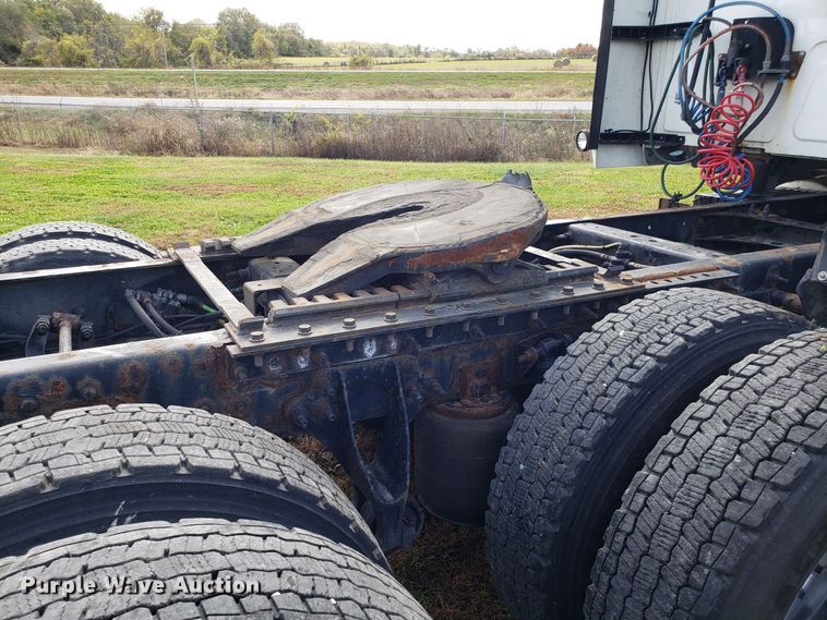 image for item DG8839 2012 International ProStar semi truck