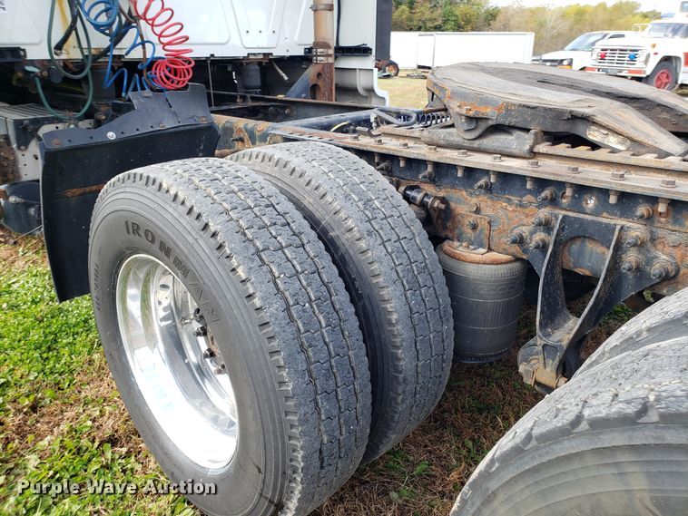 image for item DG8839 2012 International ProStar semi truck