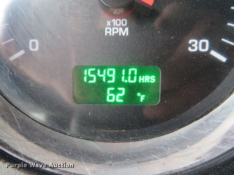 image for item DH1630 2011 Kenworth T800 semi truck