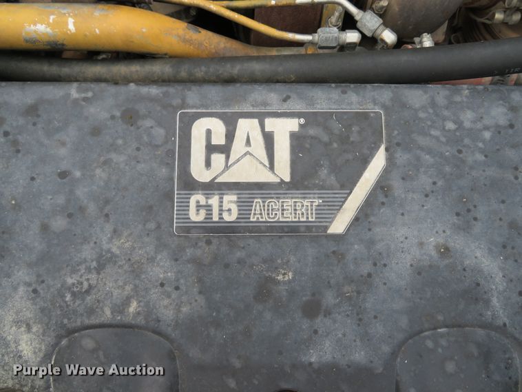 image for item DH1630 2011 Kenworth T800 semi truck