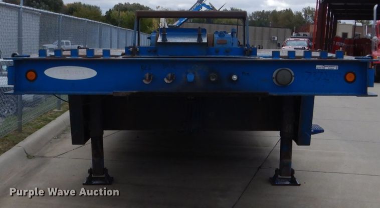 image for item EC9025 2005 Ledwell drop deck equipment trailer