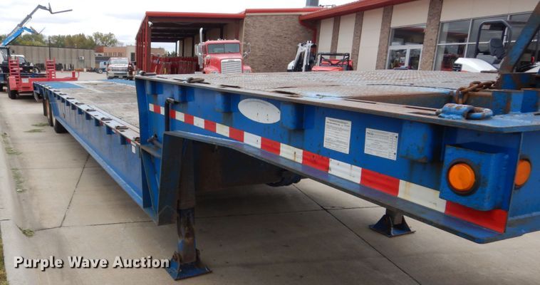 image for item EC9025 2005 Ledwell drop deck equipment trailer