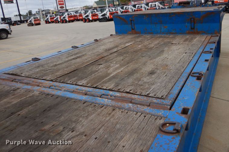 image for item EC9025 2005 Ledwell drop deck equipment trailer