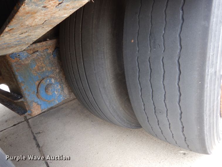 image for item EC9025 2005 Ledwell drop deck equipment trailer