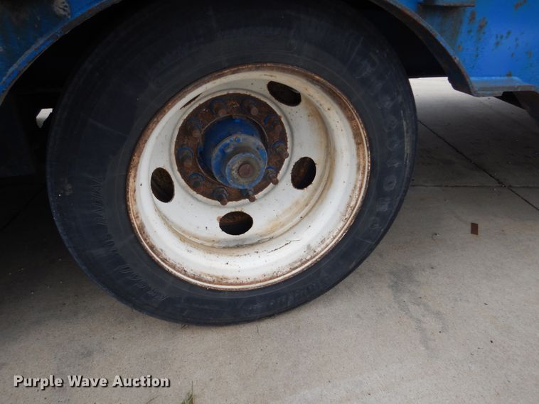 image for item EC9025 2005 Ledwell drop deck equipment trailer