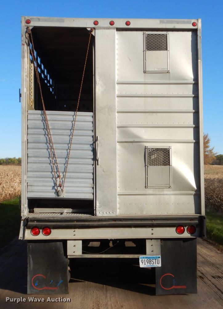 image for item EC9049 1992 Eby livestock trailer