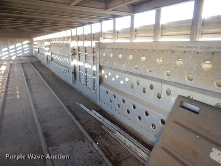 image for item EC9049 1992 Eby livestock trailer