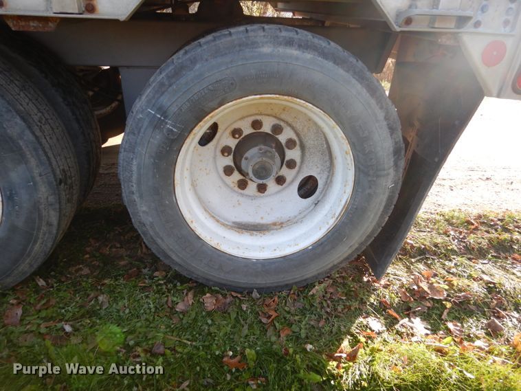 image for item EC9049 1992 Eby livestock trailer