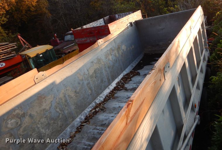 image for item EC9051 2003 R/S Body Co. end dump trailer