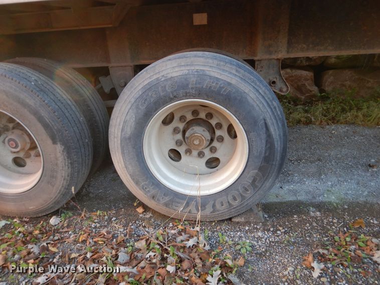 image for item EC9051 2003 R/S Body Co. end dump trailer