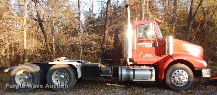 image for item EC9052 2013 International Paystar 5900i semi truck