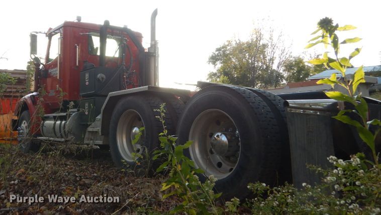 image for item EC9052 2013 International Paystar 5900i semi truck