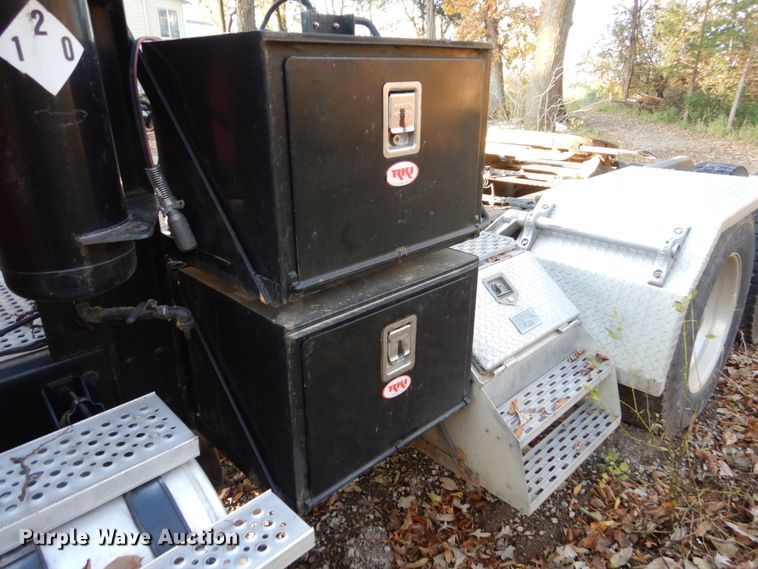 image for item EC9052 2013 International Paystar 5900i semi truck