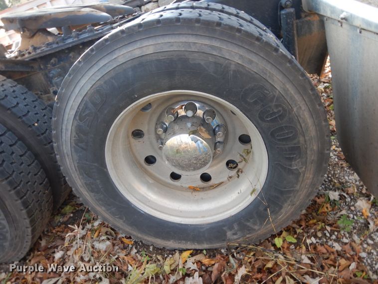 image for item EC9052 2013 International Paystar 5900i semi truck