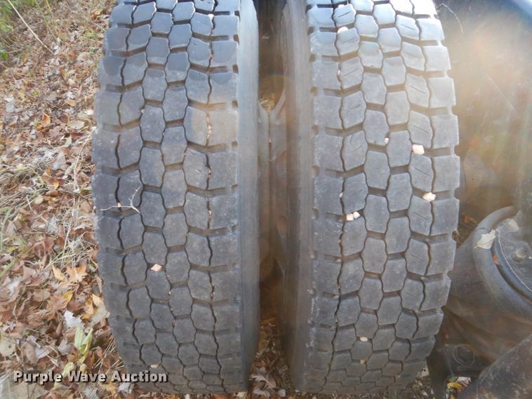 image for item EC9052 2013 International Paystar 5900i semi truck