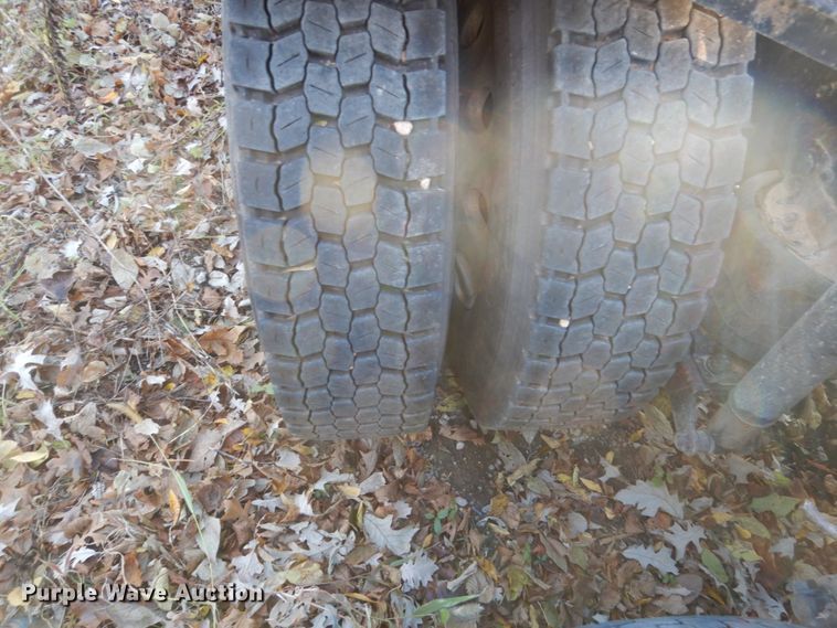 image for item EC9052 2013 International Paystar 5900i semi truck