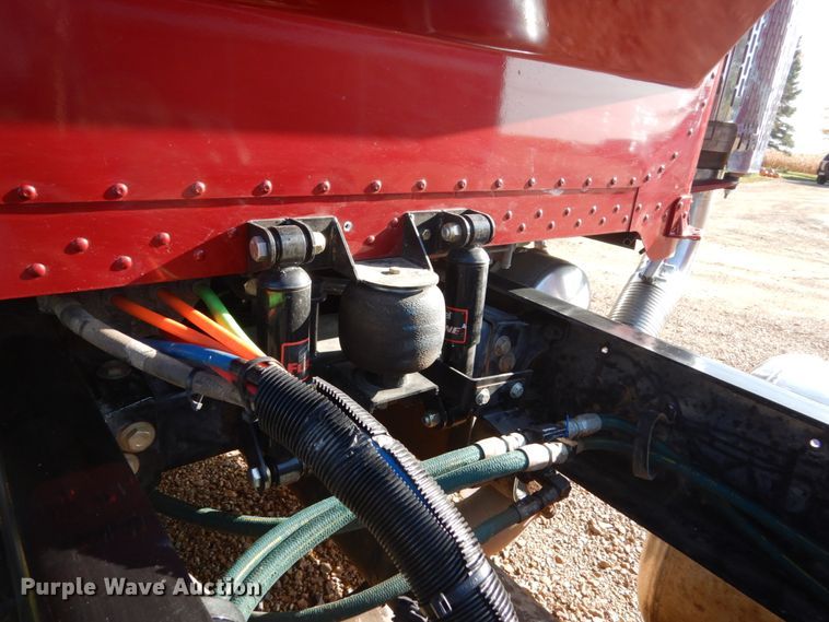 image for item EC9053 2007 Peterbilt 379 semi truck