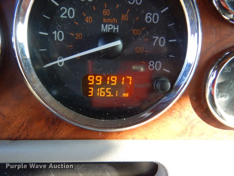 image for item EC9053 2007 Peterbilt 379 semi truck