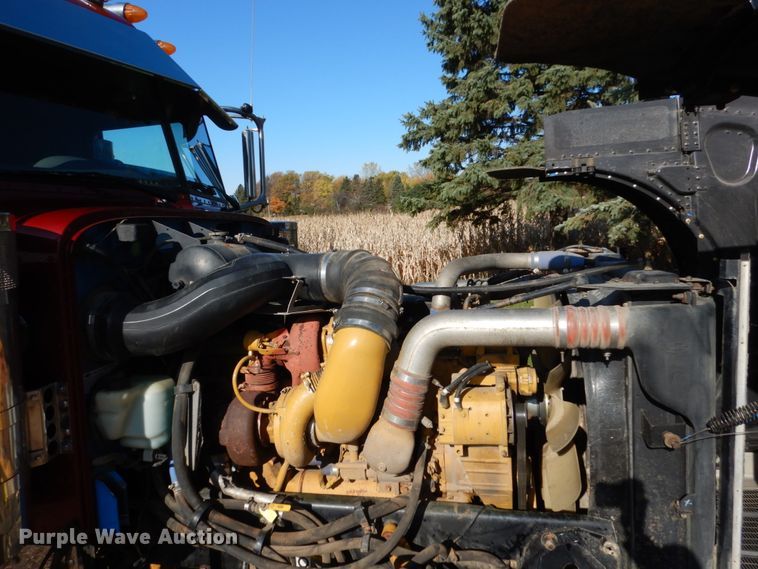 image for item EC9053 2007 Peterbilt 379 semi truck