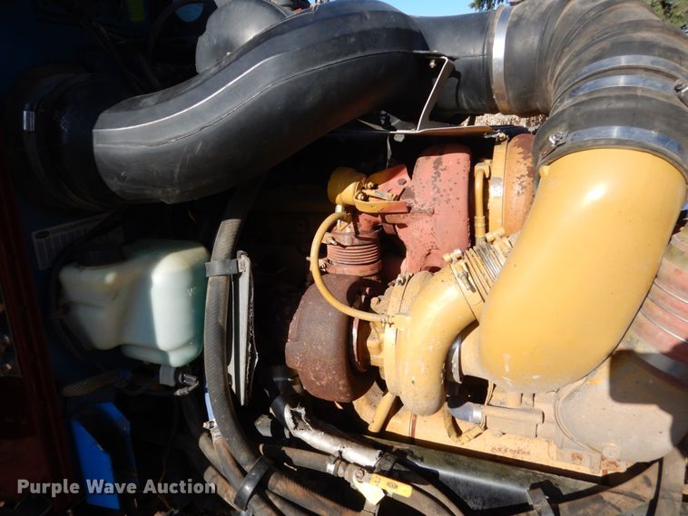 image for item EC9053 2007 Peterbilt 379 semi truck