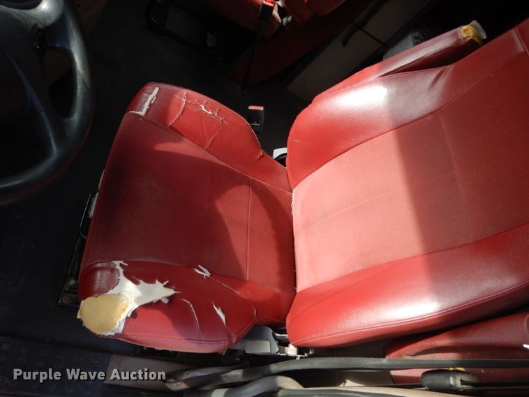 image for item EC9076 2012 Freightliner Cascadia semi truck