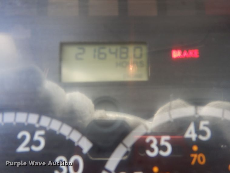 image for item EC9076 2012 Freightliner Cascadia semi truck