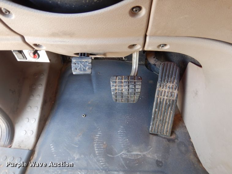 image for item EC9076 2012 Freightliner Cascadia semi truck