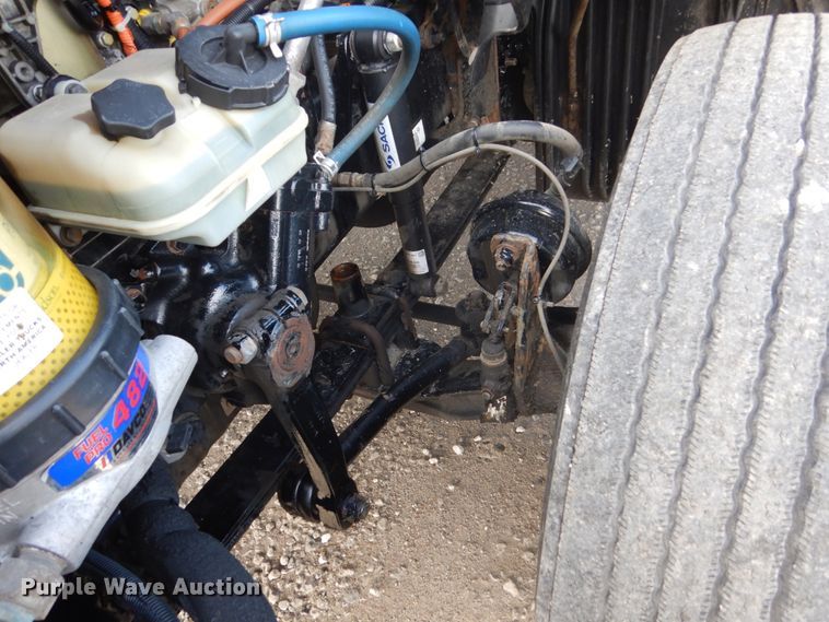 image for item EC9076 2012 Freightliner Cascadia semi truck