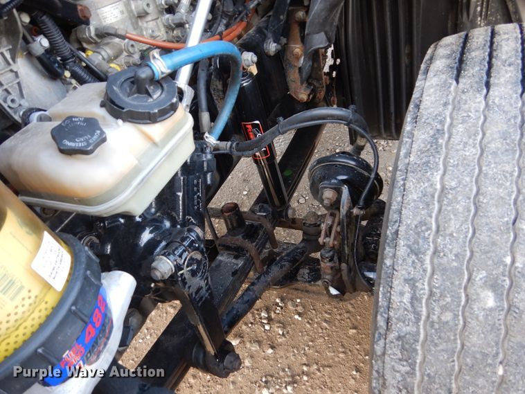 image for item EC9077 2010 Freightliner Cascadia semi truck