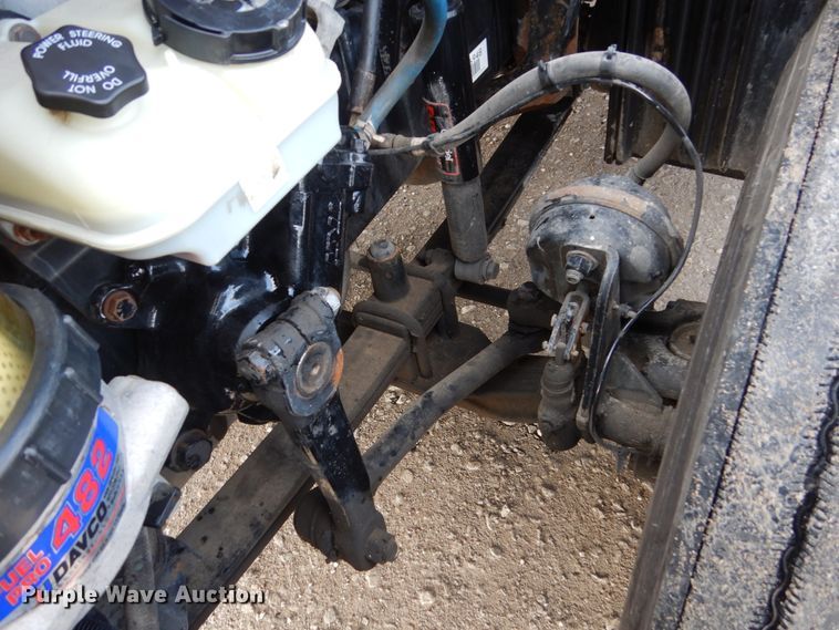 image for item EC9078 2013 Freightliner Cascadia semi truck