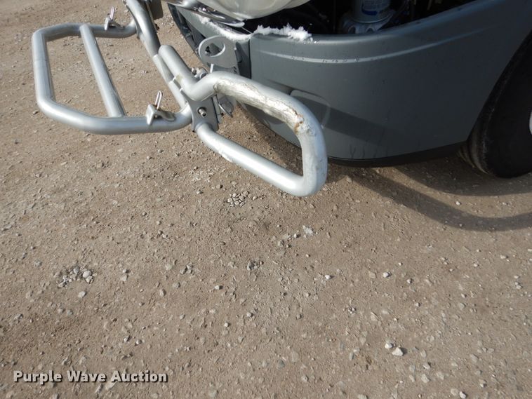 image for item EC9079 2013 Freightliner Cascadia semi truck