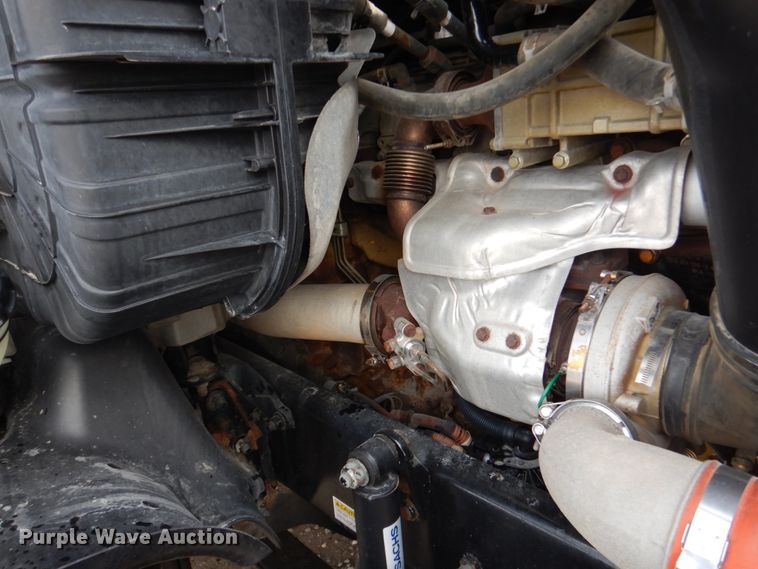 image for item EC9079 2013 Freightliner Cascadia semi truck