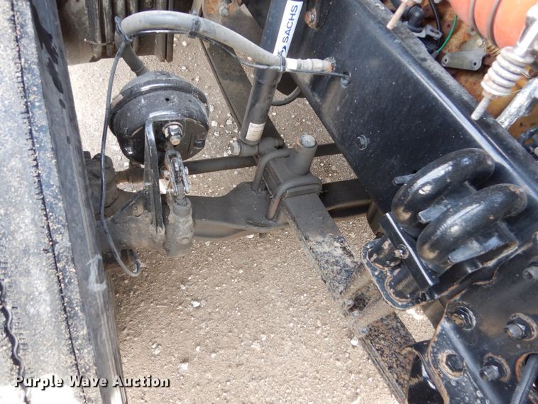 image for item EC9079 2013 Freightliner Cascadia semi truck