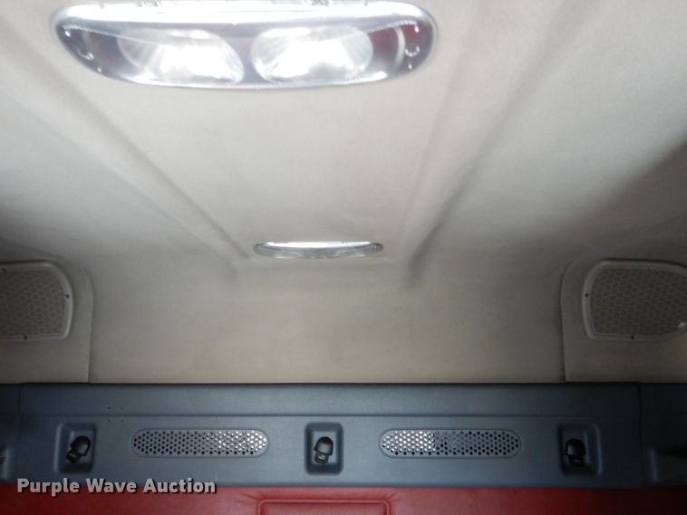 image for item EC9080 2013 Freightliner Cascadia semi truck