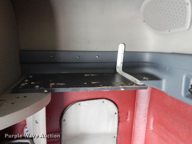 image for item EC9080 2013 Freightliner Cascadia semi truck