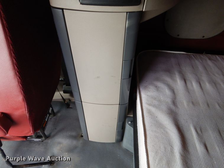 image for item EC9080 2013 Freightliner Cascadia semi truck