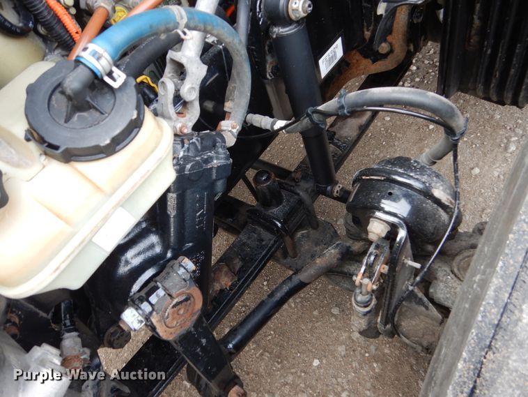 image for item EC9080 2013 Freightliner Cascadia semi truck