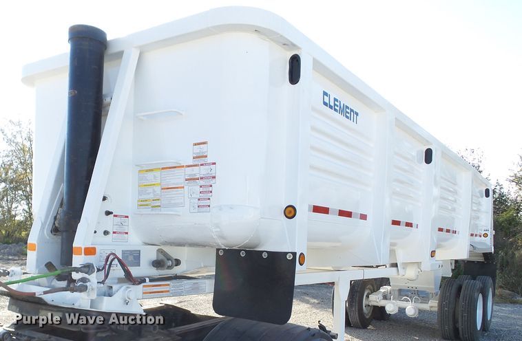 image for item EM9231 2004 Clement HL3034 end dump trailer