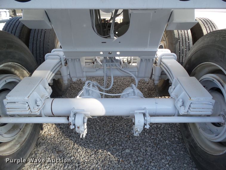 image for item EM9231 2004 Clement HL3034 end dump trailer