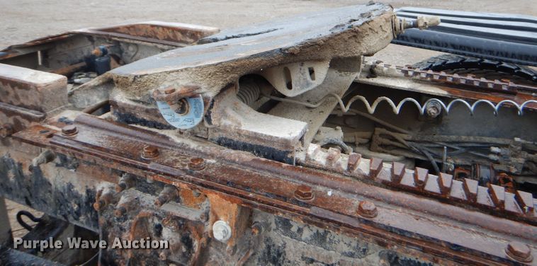 image for item EY9330 2002 Mack CH600 semi truck