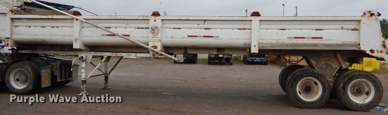 image for item EY9333 1998 Clement end dump trailer