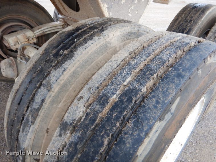 image for item EY9333 1998 Clement end dump trailer