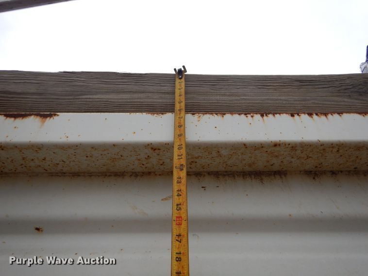 image for item EY9333 1998 Clement end dump trailer