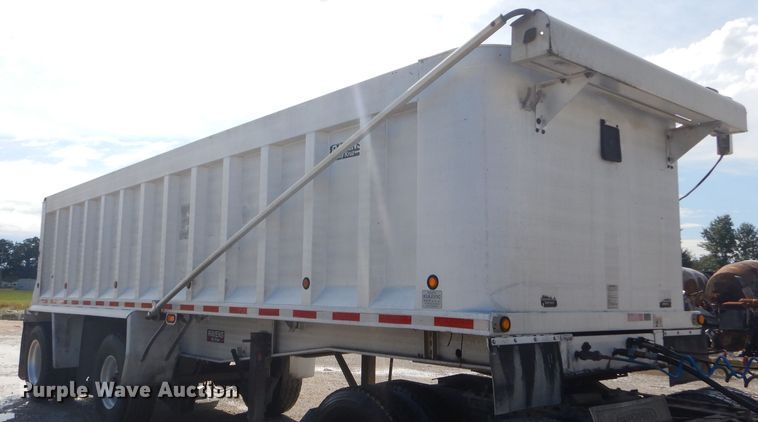 image for item FC9982 2006 Kruz Ravens end dump trailer