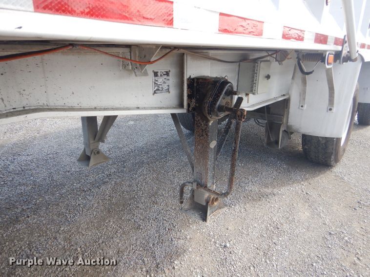 image for item FC9982 2006 Kruz Ravens end dump trailer