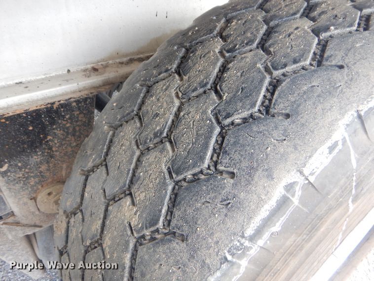 image for item FC9982 2006 Kruz Ravens end dump trailer